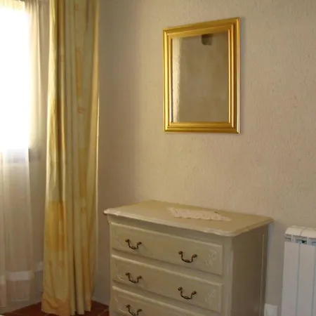 Maison D'hotes La Grande Bastide ゲストハウス Lurs