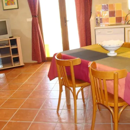 Maison D'hotes La Grande Bastide *