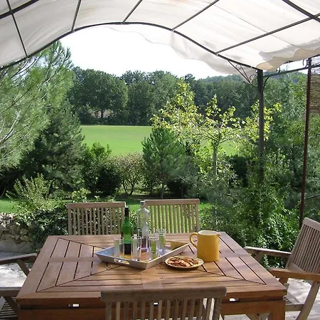 Maison D'hotes La Grande Bastide ゲストハウス